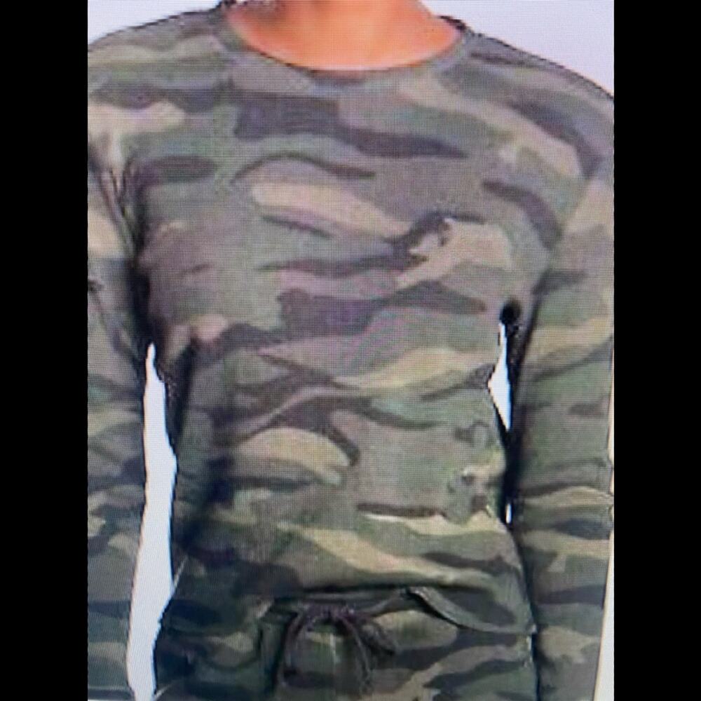 NWT RDI Camo long sleeve thermal top